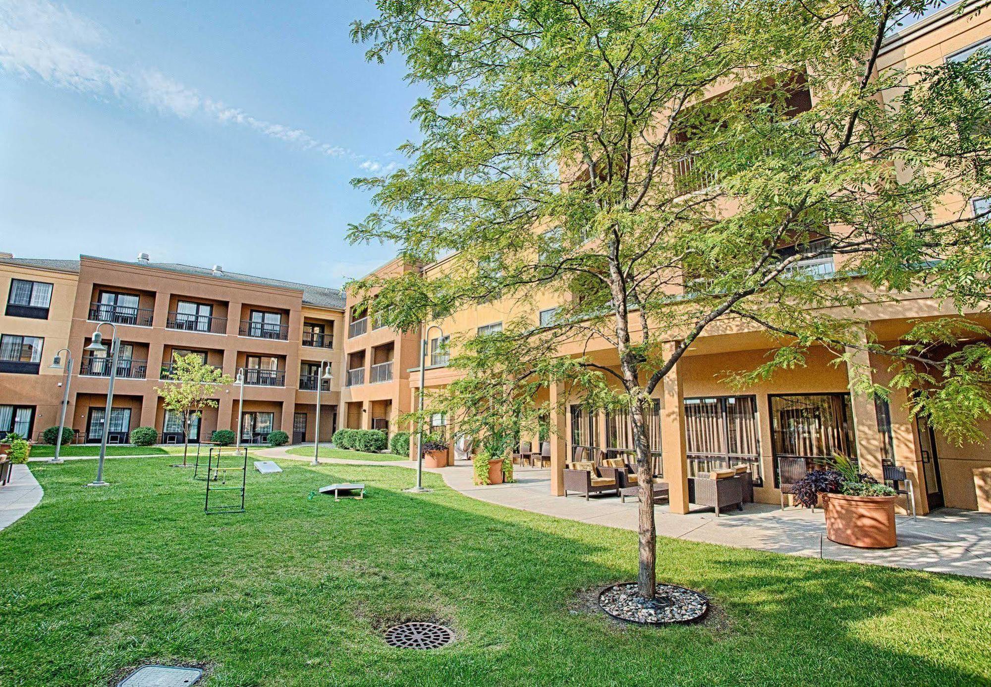 Courtyard Fargo Moorhead, Mn Hotel Eksteriør billede